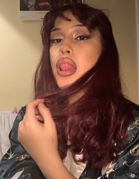 LaMoneyDiosa adult actress photo