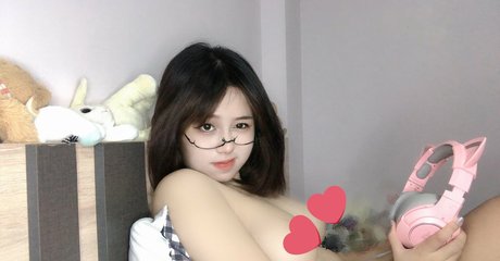 Biim Twn erotic actress pictures