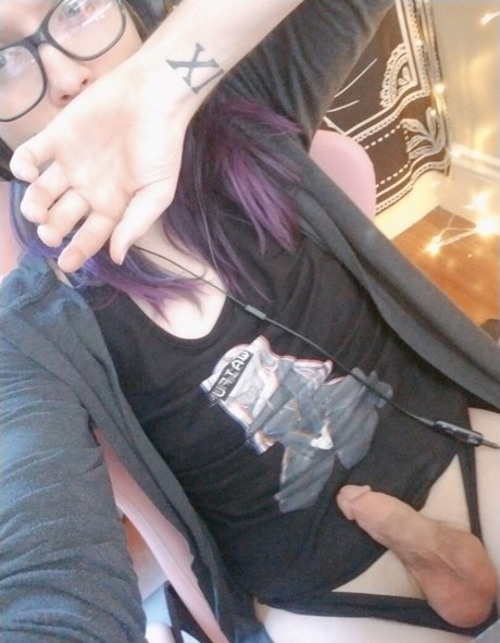 Jaxipup star sexy picture