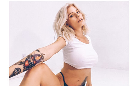 Marilyn Milk model free pics