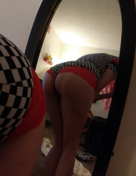 Pretty parasite 666 naked star image