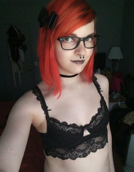 Anri Singer pornstar sexy photos