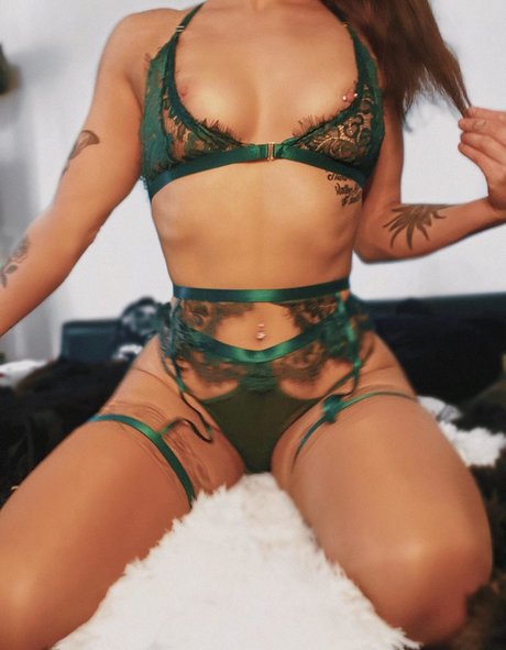 Lucidkitty art model photos