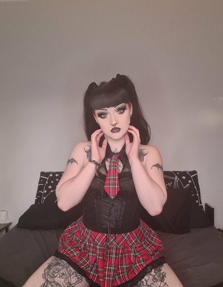 mybeautifulnightmare model beautiful photo