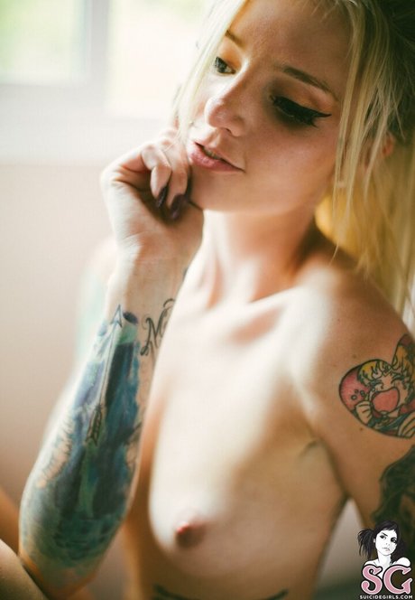 sophii pretty pornstar photo