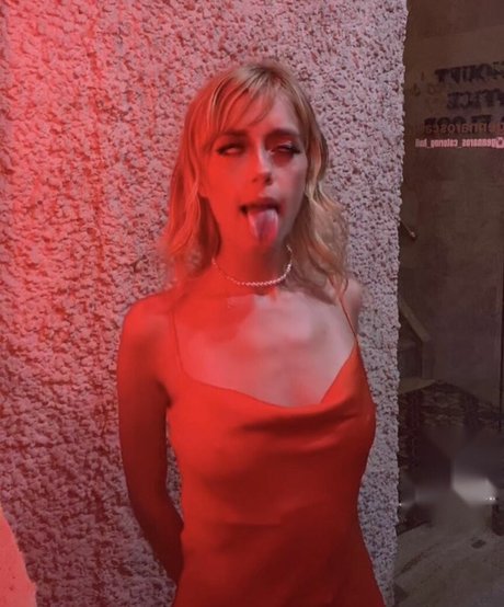 Petitegothgirl model adult picture