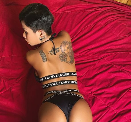 shuggatrix art actress image