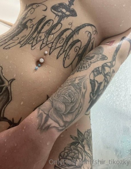 Shir Tikozky sexy actress pics