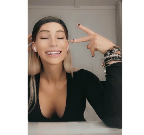 TsIvorySummers model perfect photo