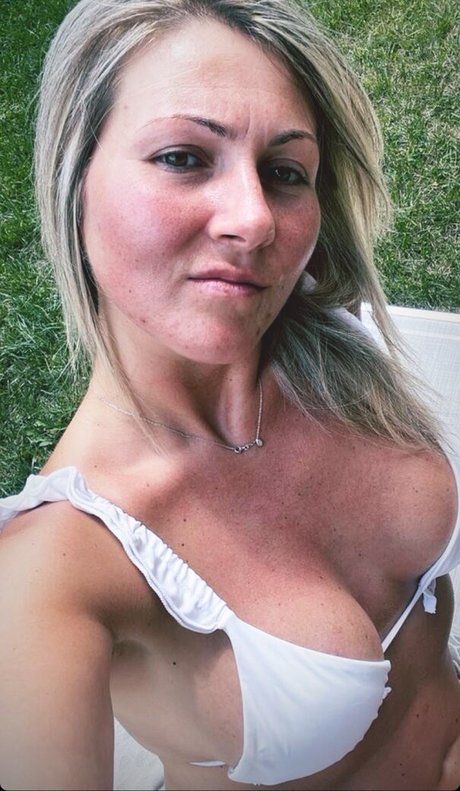 Betty Sokate hot model img