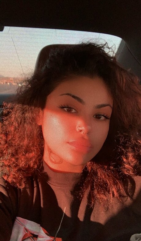 RosalbaNaomi Quick photo