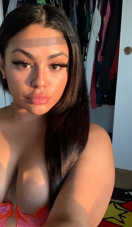 RosalbaNaomi erotic star pic