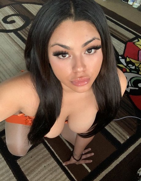 RosalbaNaomi nudes actress pics