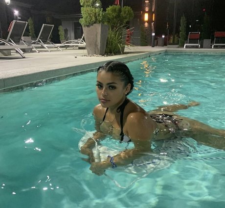 blonde small tits onlyfans beautiful images