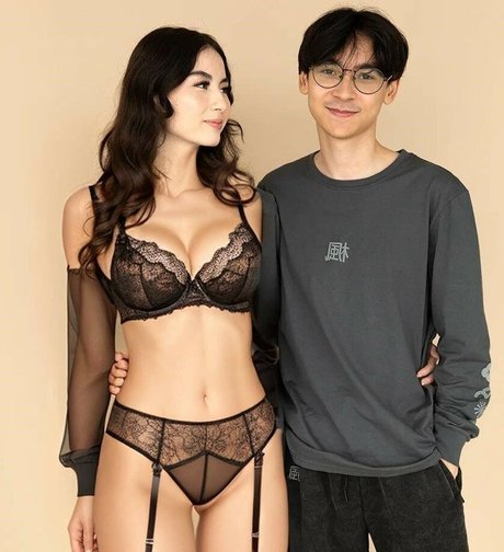 Kyedae naked pornstar photo