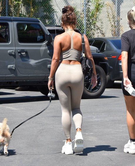 Vanessa Hudgens xxx model pics