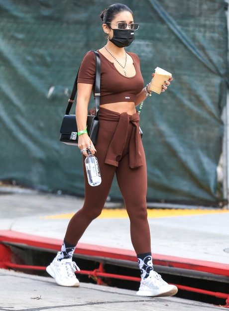 Vanessa Hudgens beautiful model photos