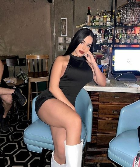 Gemeas Abello star xxx picture