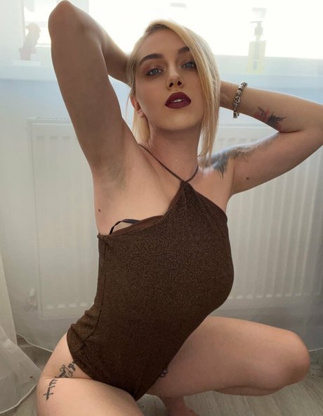 goddess blaze beautiful model picture