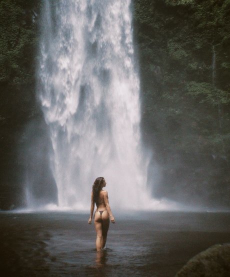 Ebony Jepson sexy actress pictures