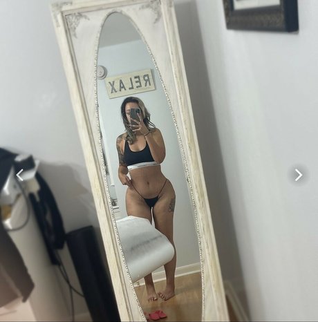 Ladigeek nude actress photo