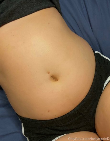 bellymodel2 nude star img
