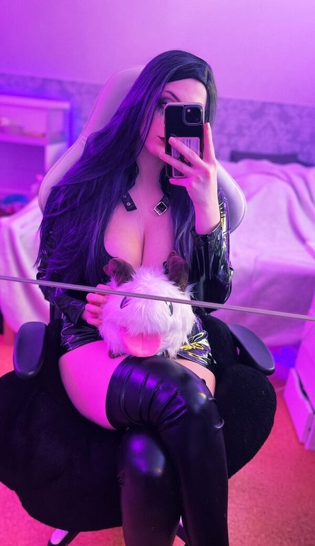 _nineer nude actress archive