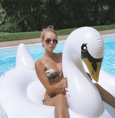 HalieeandKendra beautiful pornstar pics