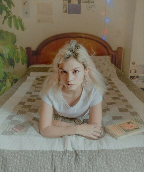 Daniela Montaguth art pornstar archive