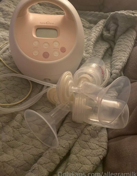 allegramilk star hot photos