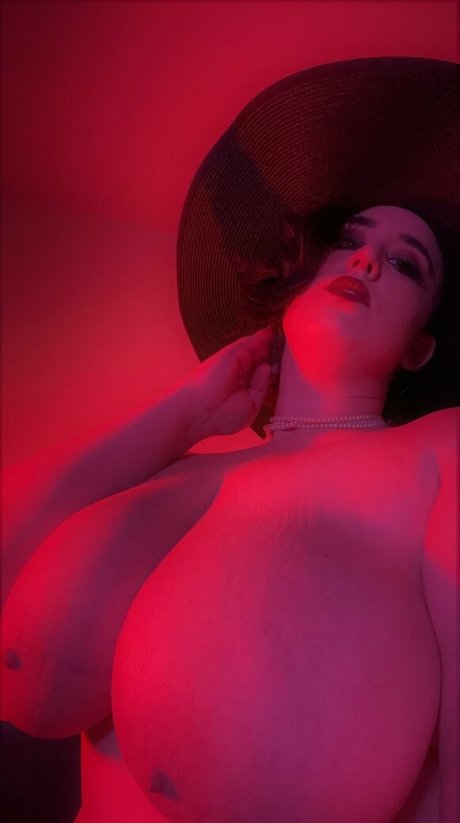 kitty leroux00 pornstar erotic picture