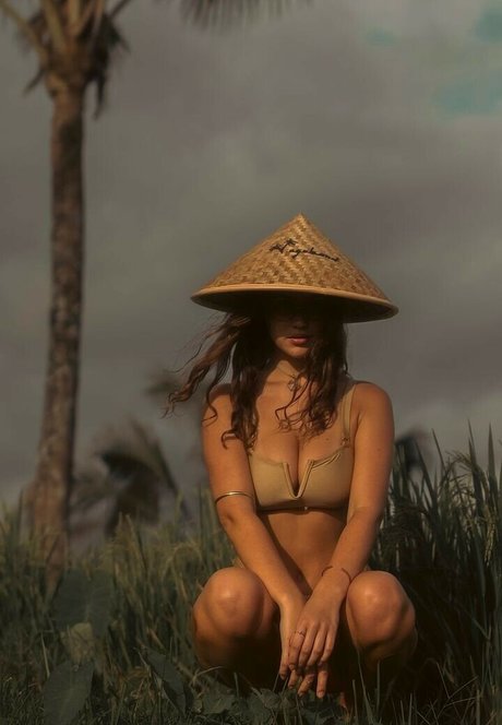 Maarya Maaryam beautiful model image