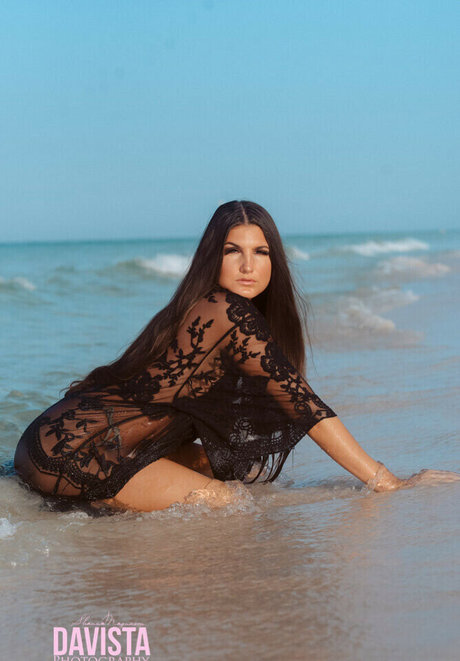 Kortni Gilson beautiful star pic