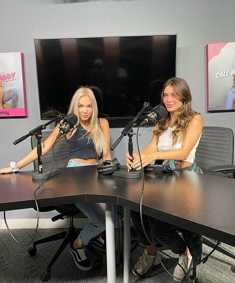 Lana Rh0ades top model photos