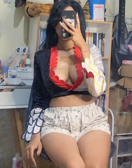 Beystown naked pornstar img