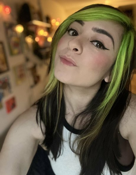 Yellowspoongirl xxx actress picture