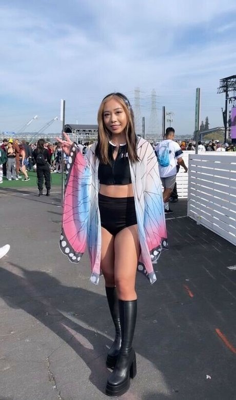 viavmber pornstar pretty images