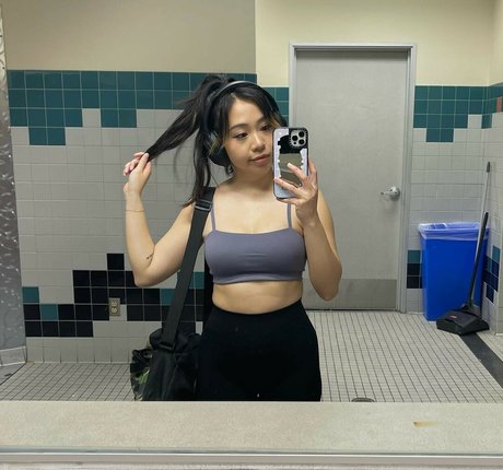 viavmber nice actress gallery