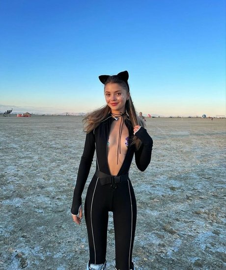 indian milf onlyfans art naked image