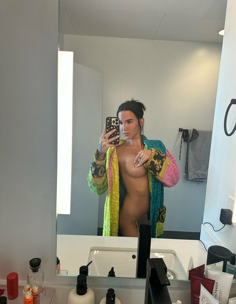 gibneylilah hot star pic