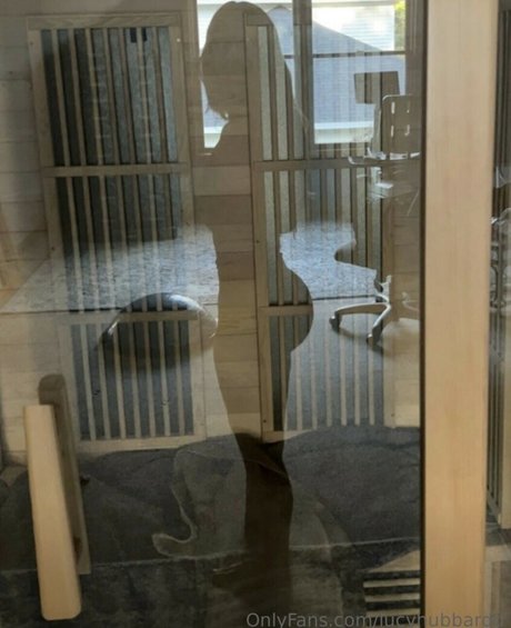 Lucy Hubbard model adult pics