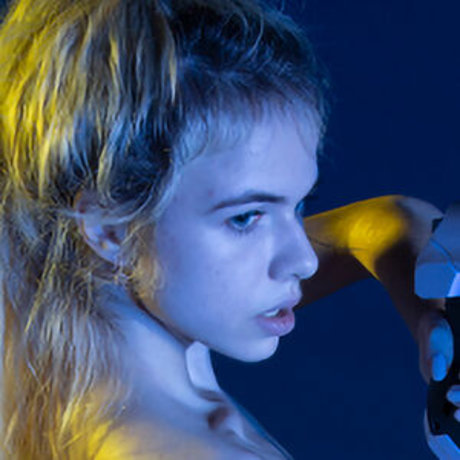 Grafit Studio perfect actress photo