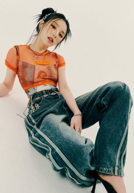 HeeJin nice star pic