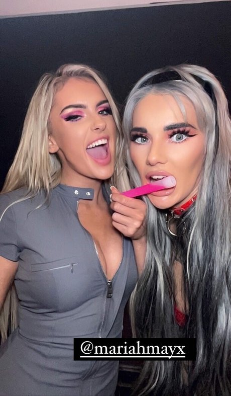 shemale handjob onlyfans best img