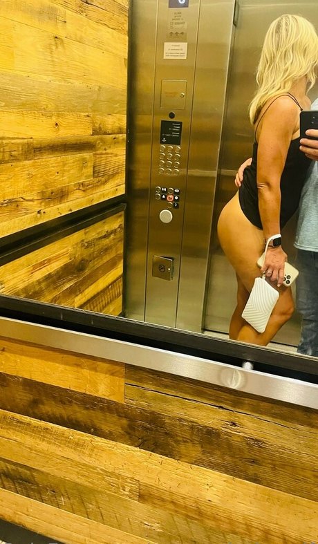 mrwanderingwifexxx sex pornstar picture