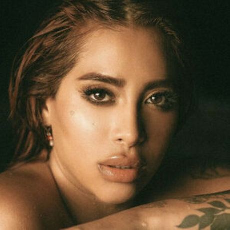 Kim Shantal model sex archive