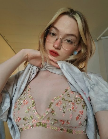 akchoriii porn actress pic