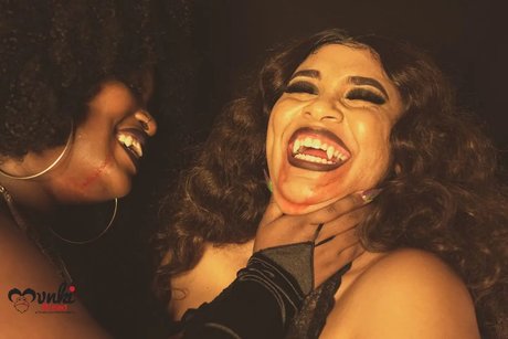 Animated Aja high quality model pics