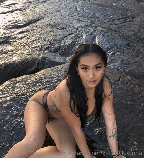 Katana Kiyama_ naked actress pics