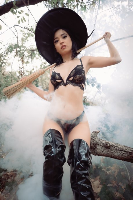 blonde babe onlyfans sex photos